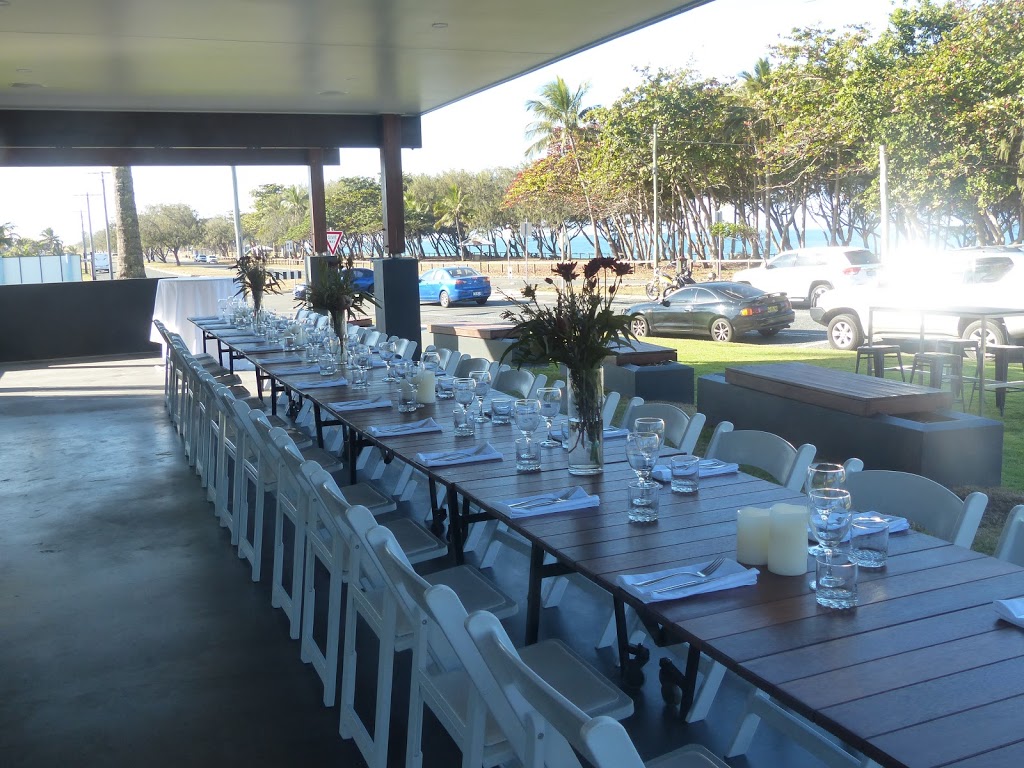 The Seabreeze Hotel | restaurant | 72 Pacific Esplanade, Mackay QLD 4740, Australia | 0749551644 OR +61 7 4955 1644