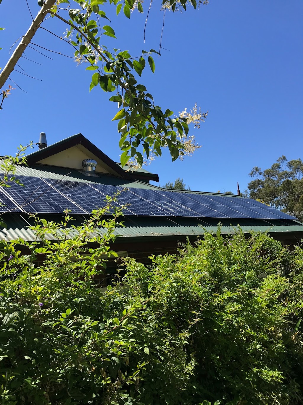 Academy Electrical solar | 7 Kingston Cl, Mornington VIC 3931, Australia | Phone: 0429 698 110