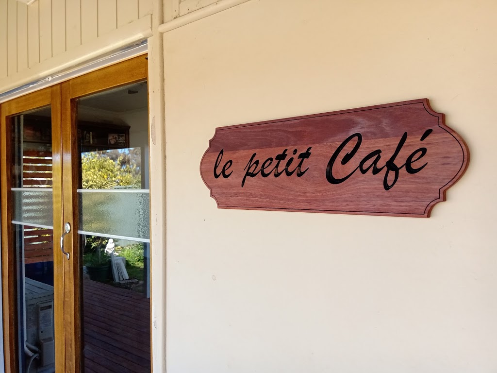le petit Cafe, Port Victoria | food | 14 Wilson Terrace, Port Victoria SA 5573, Australia | 0428618893 OR +61 428 618 893