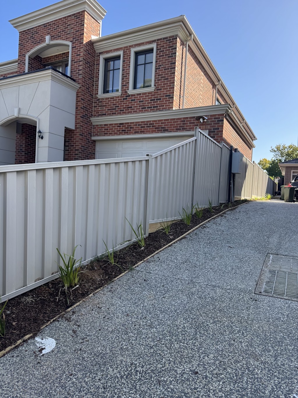 Eden Fencing | 19 Crystal St, Pakenham VIC 3810, Australia | Phone: 0401 683 489