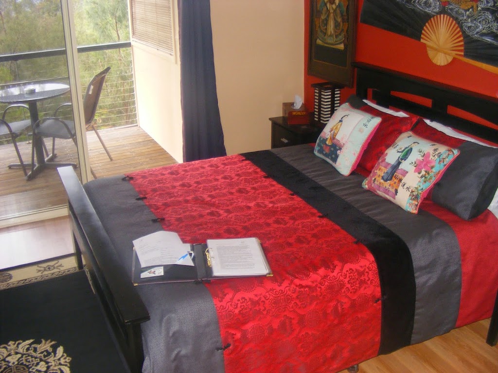 Tambaridge Bed & Breakfast | lodging | 1718 Tamborine Oxenford Rd, Wongawallan QLD 4210, Australia | 0755454643 OR +61 7 5545 4643