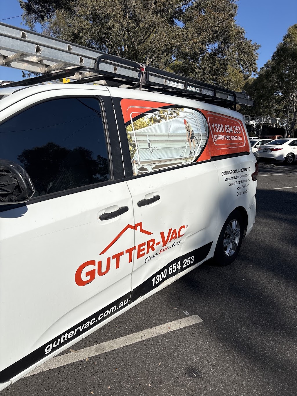 Gutter-Vac Boroondara | 67 Sylvander St, Balwyn North VIC 3104, Australia | Phone: 0421 917 510