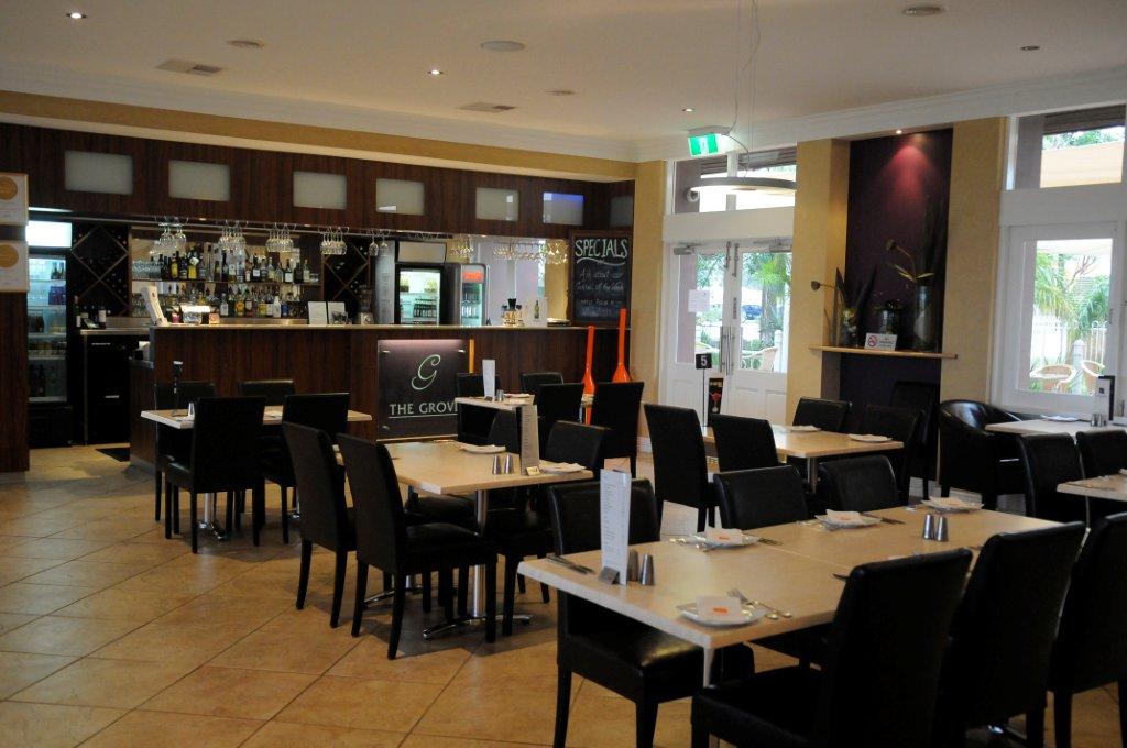 Wattle Grove Motel | 610 Welshpool Rd E, Wattle Grove WA 6107, Australia | Phone: (08) 9359 1119