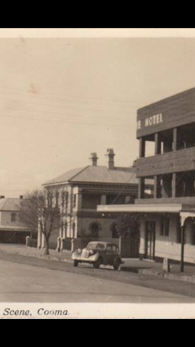 Cooma Red Express Laundromat | laundry | 164 Sharp St, Cooma NSW 2630, Australia | 0414395629 OR +61 414 395 629