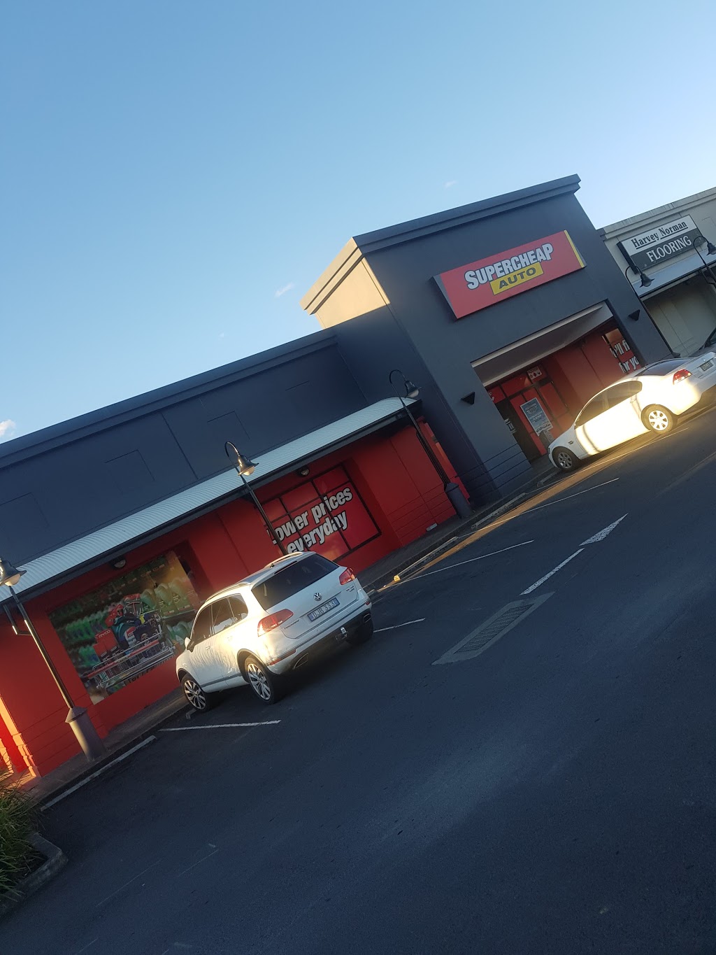 Supercheap Auto South Nowra | electronics store | UNIT 2, BUILDING B Central Ave, South Nowra NSW 2541, Australia | 0244229700 OR +61 2 4422 9700
