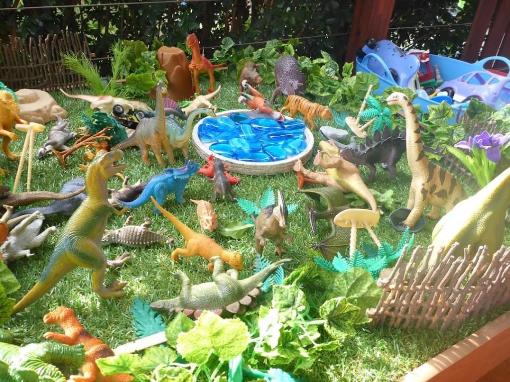 Little Dingos Family Day Care | 20 Koloona Dr, Emu Plains NSW 2750, Australia | Phone: 0450 929 175