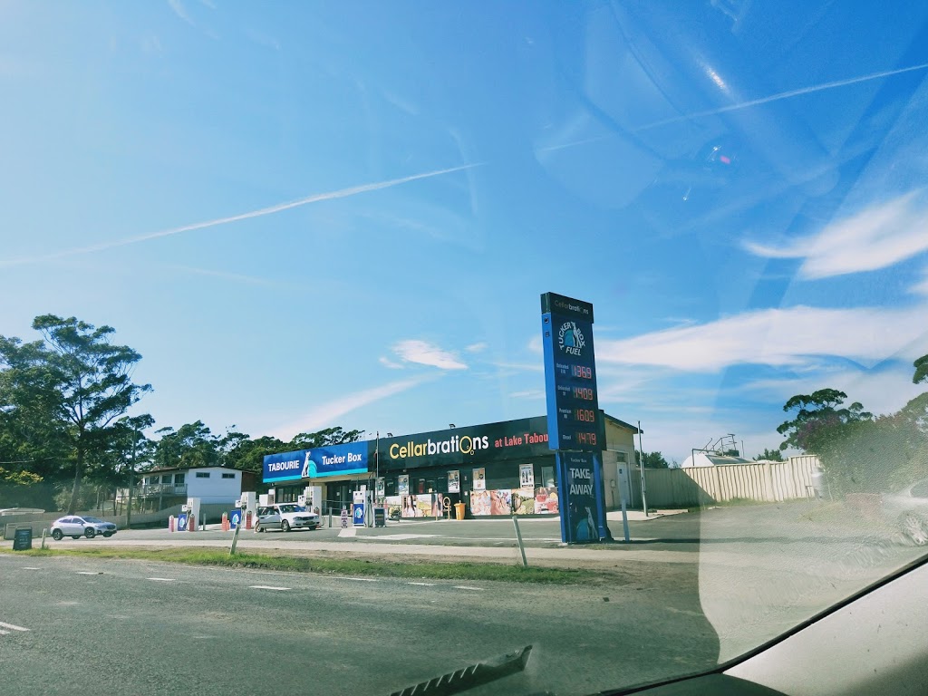 Tabourie Tuckerbox | gas station | 66/70 Princes Hwy, Lake Tabourie NSW 2539, Australia | 0244573058 OR +61 2 4457 3058