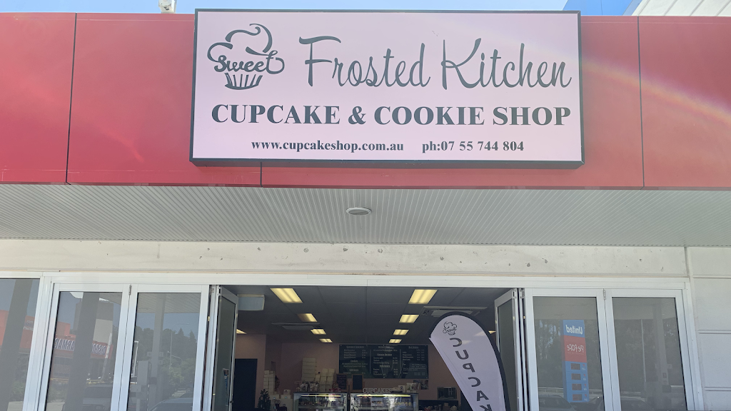 Frosted Kitchen | 1 Marble Arch Pl, Arundel QLD 4214, Australia | Phone: (07) 5574 4804