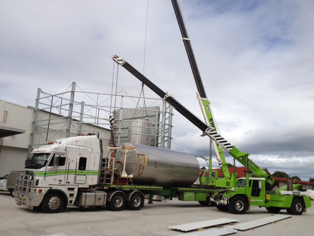 Swanes Cranes | 120 Warren Rd, Smithfield NSW 2164, Australia | Phone: (02) 9681 6000