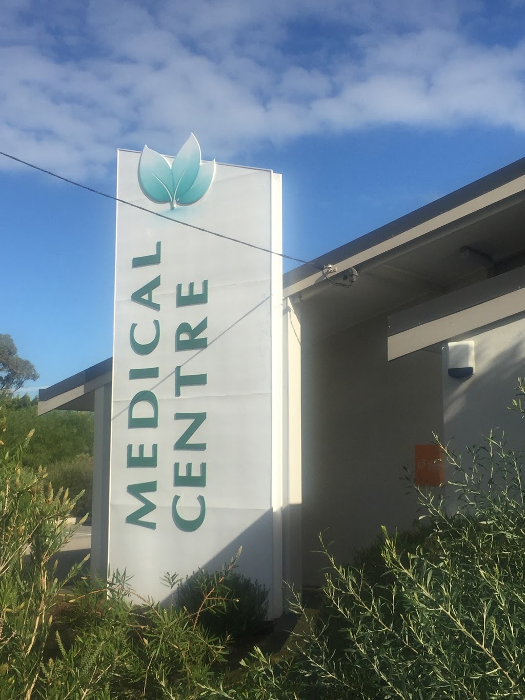 Green Road Medical Centre | 29 Green Rd, Hillarys WA 6025, Australia | Phone: (08) 9401 2299