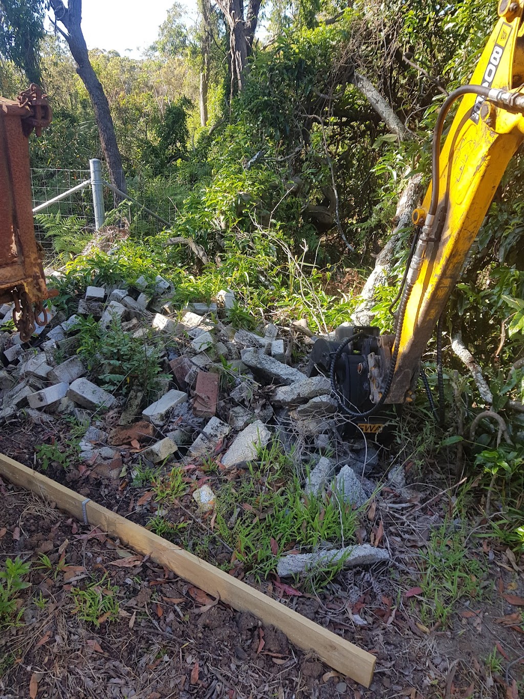 BB Excavation & Property Maintenance | 90 Masonite Rd, Tomago NSW 2322, Australia | Phone: 0412 833 685