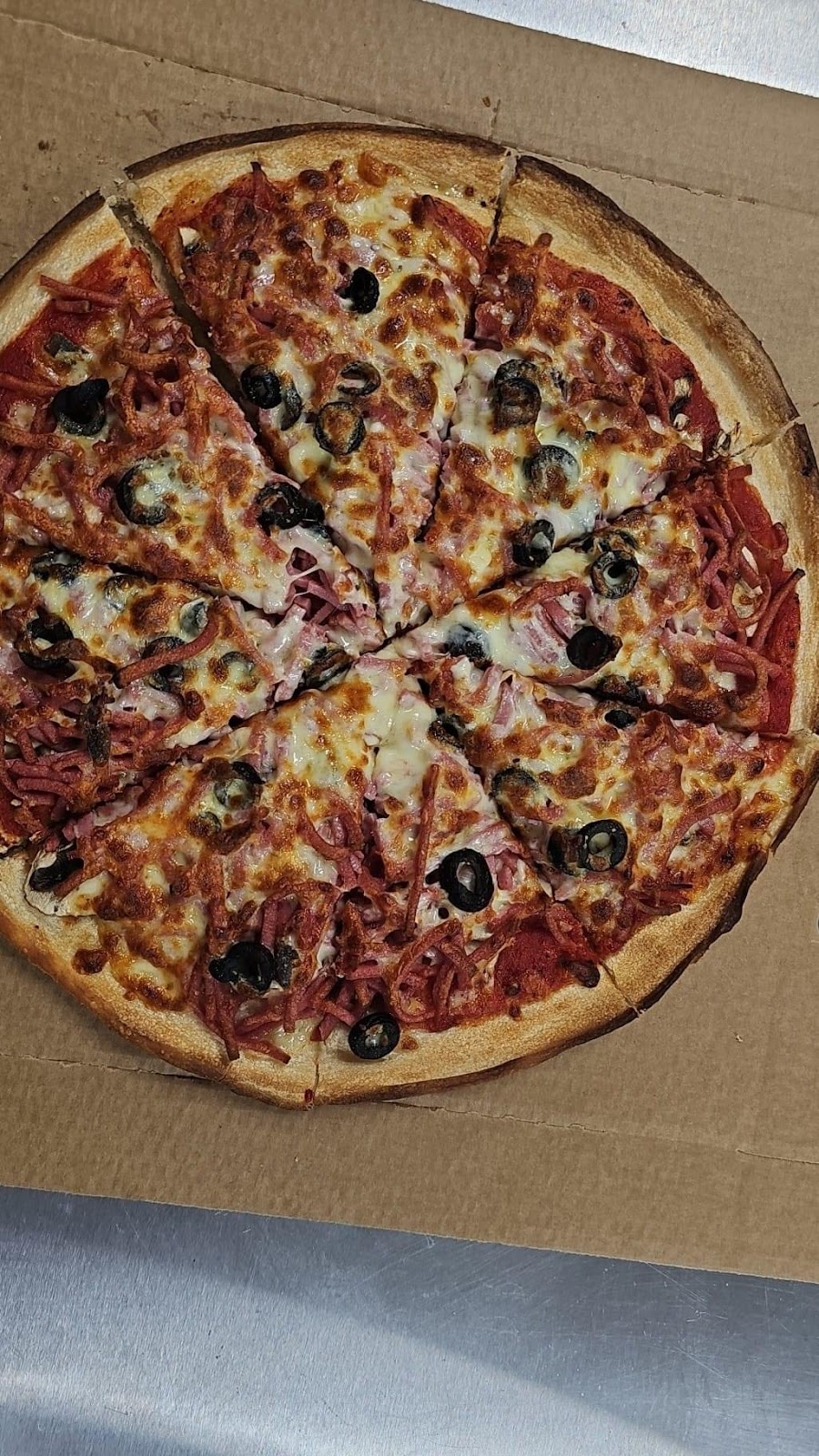 Dough bros pizza lavi | 453 Schaefer St, Lavington NSW 2641, Australia | Phone: (02) 6087 0232