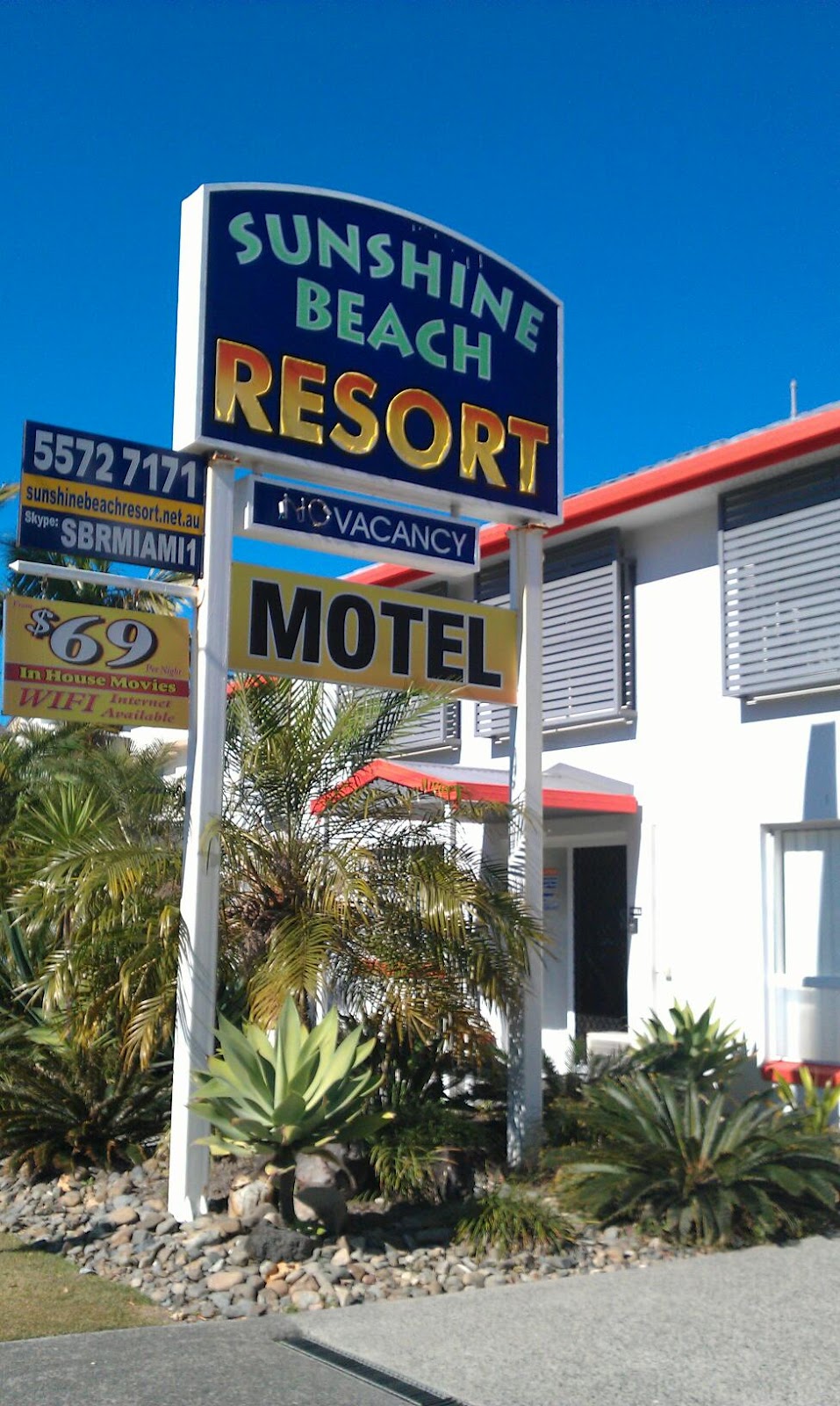 Sunshine Beach Resort | lodging | 2004 Gold Coast Hwy, Miami QLD 4220, Australia | 0755727171 OR +61 7 5572 7171