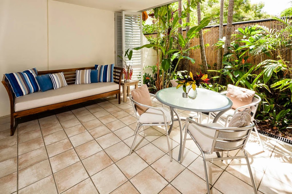 Julians Apartments | 124 Lighthouse Rd, Byron Bay NSW 2481, Australia | Phone: (02) 6680 9697