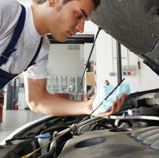 Enoggera Workshop-Cheap Mechanic-Car Servicing-Car Repair- Car M | car repair | 174 S Pine Rd, Enoggera QLD 4051, Australia | 0733551370 OR +61 7 3355 1370