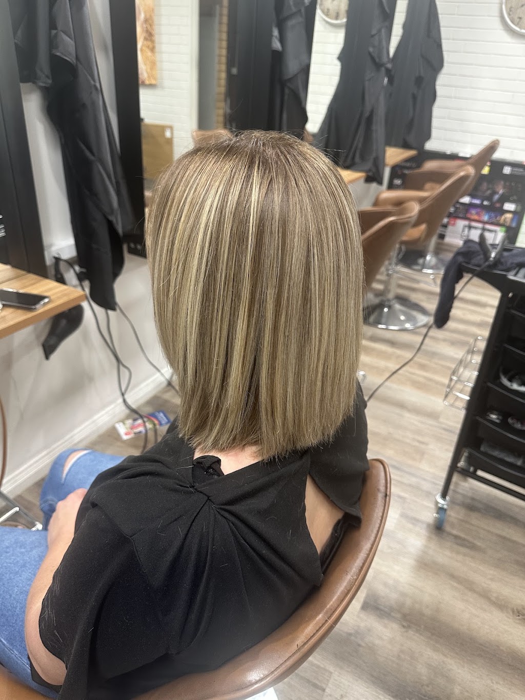Howlong salon 47 | 3/47 Hawkins St, Howlong NSW 2643, Australia | Phone: (02) 6026 5318