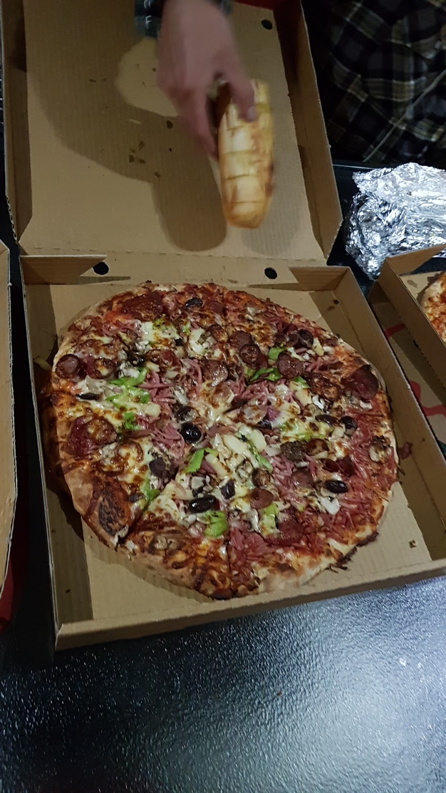 Pizza Holic | meal takeaway | 3/128 Imlay St, Eden NSW 2551, Australia | 0264962171 OR +61 2 6496 2171