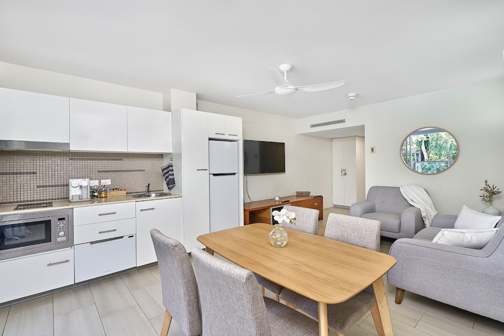 Superhost Plus | 17 Domrow Rd N, Camp Mountain QLD 4520, Australia | Phone: 0438 227 999
