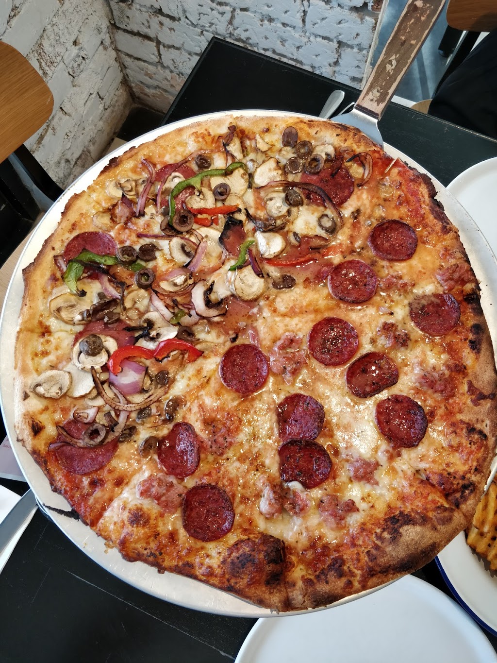 Epic Pizza, Drummoyne - New York Style Pizza Restaurant - Dine-i | meal delivery | 134 Lyons Rd, Drummoyne NSW 2047, Australia | 0297192220 OR +61 2 9719 2220