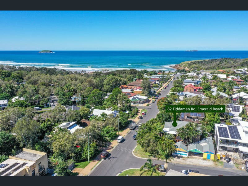 Emerald Waters | lodging | 82 Fiddaman Rd, Emerald Beach NSW 2456, Australia | 0413007210 OR +61 413 007 210