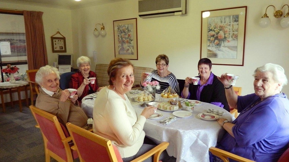 Manor Court Werribee Aged Care | 5 Hogan Grove, Werribee VIC 3030, Australia | Phone: (03) 9742 0699