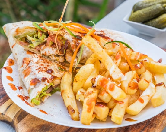 Souvlaki Nachos & Burgers | 1151 High St Rd, Wantirna South VIC 3152, Australia | Phone: 0422 660 832