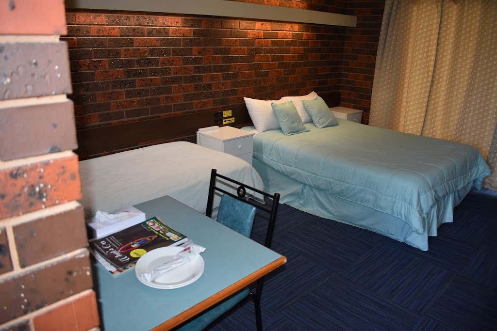 Riviana Motel | lodging | 277 Hetherington St, Deniliquin NSW 2710, Australia | 0358812033 OR +61 3 5881 2033