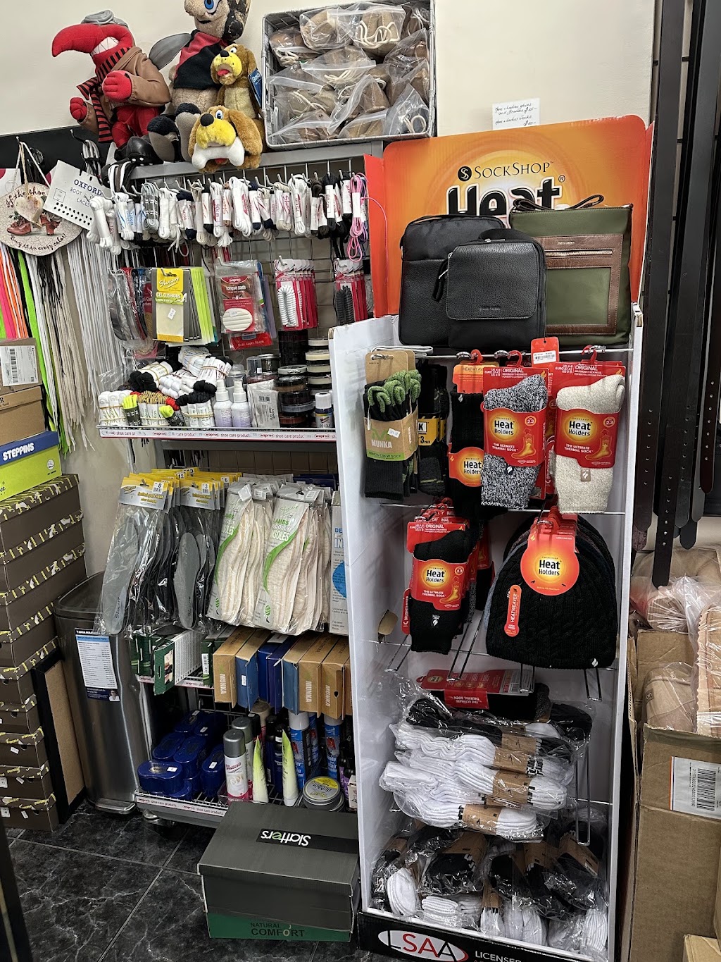 JC Footwear | 2A Tallarook St, Seymour VIC 3660, Australia | Phone: (03) 5799 1155