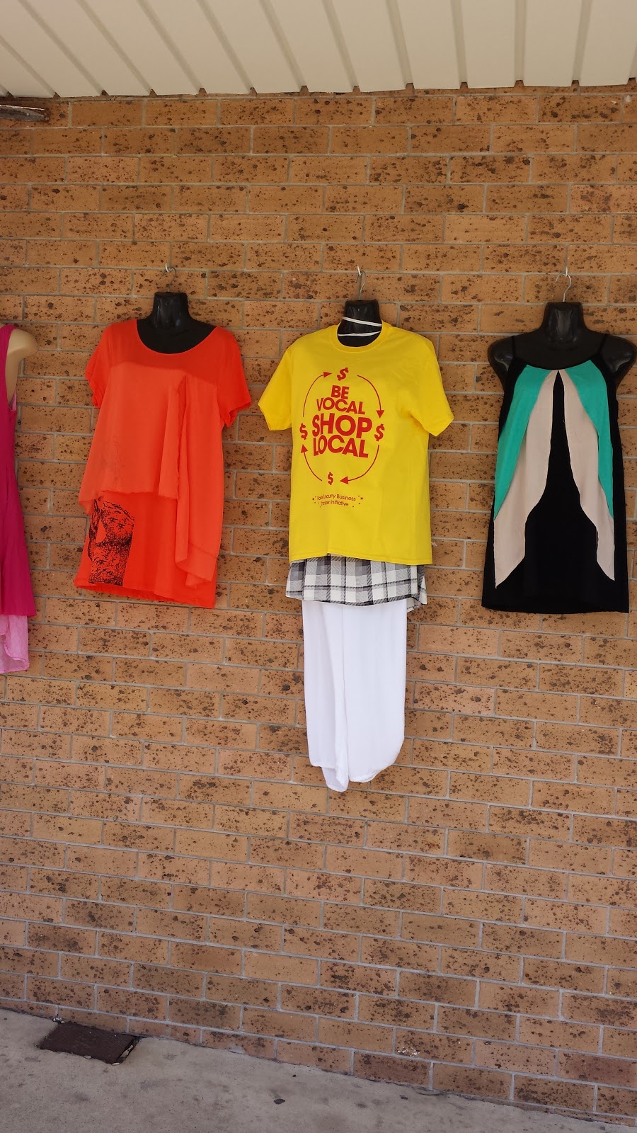 Owens Ladys Fashion | Shop 4/12 Head St, Forster NSW 2428, Australia | Phone: (02) 6555 5006