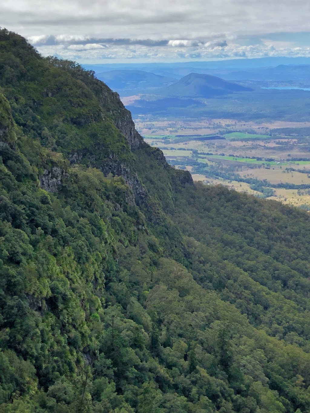 Main Range National Park, Goomburra Section | park | Goomburra QLD 4362, Australia | 0745298334 OR +61 7 4529 8334