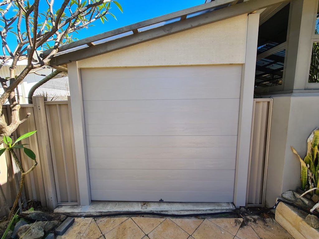 Bunbury Garage Doors | 16 Bradford Loop, Eaton WA 6232, Australia | Phone: 0428 449 059