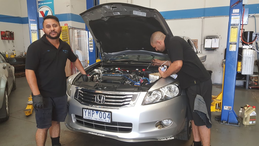Repco Authorised Car Service Pakenham - Star Motorworks | car repair | 4/6-8 Hogan Ct, Pakenham VIC 3810, Australia | 0359411602 OR +61 3 5941 1602
