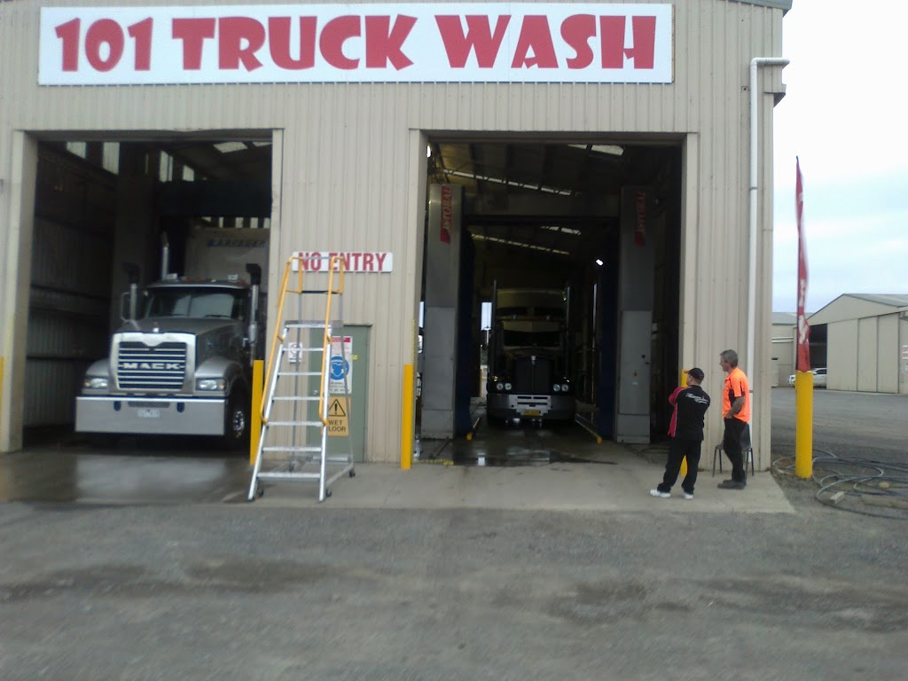 101 Truckwash And Parking | car wash | Assembly Dr, Dandenong South VIC 3175, Australia | 0499101101 OR +61 499 101 101