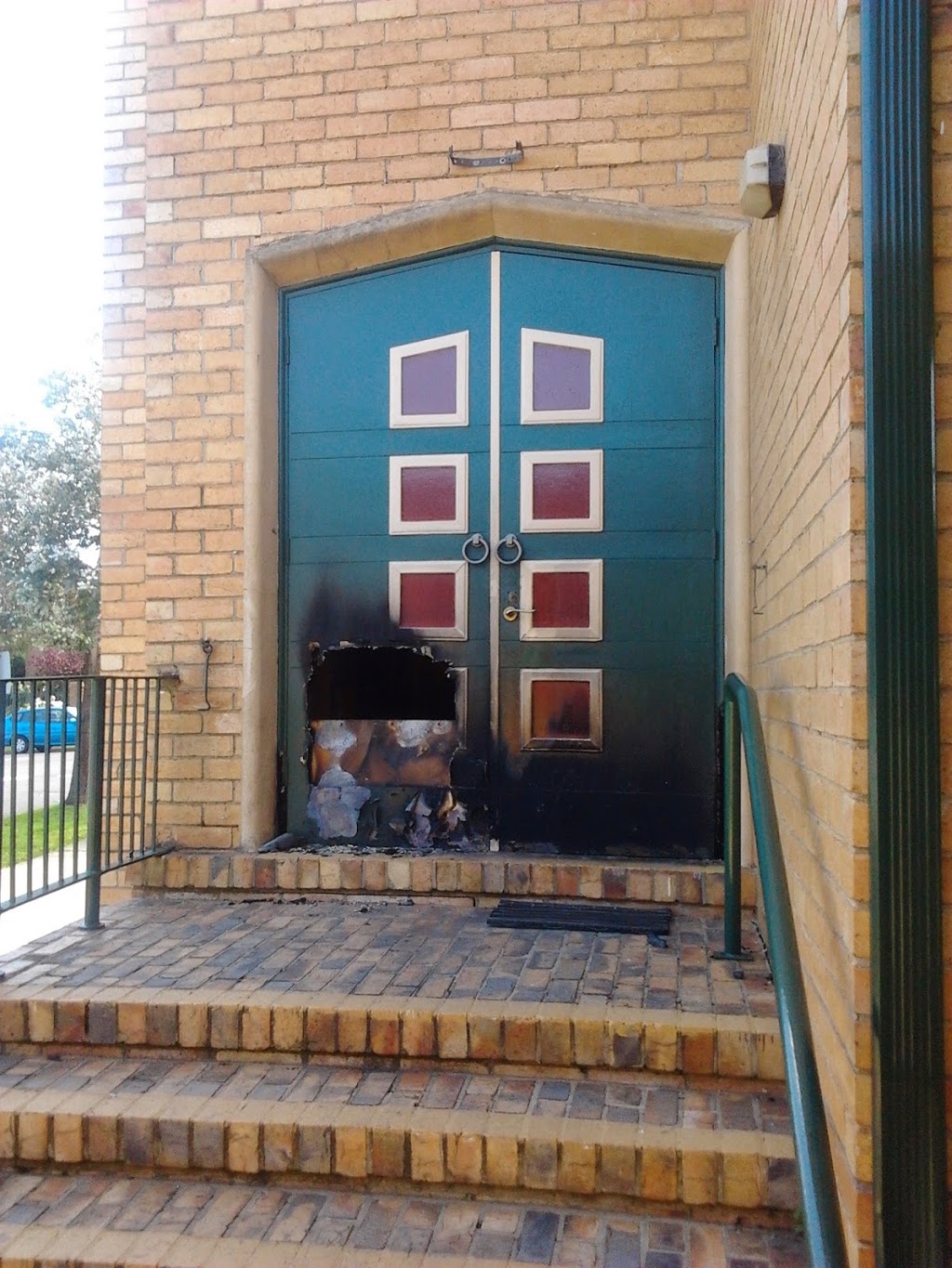 24/7 MELBOURNE WINDOW DOOR REPAIRS | 4 Fortescue Ave, Seaford VIC 3198, Australia | Phone: 0407 339 353