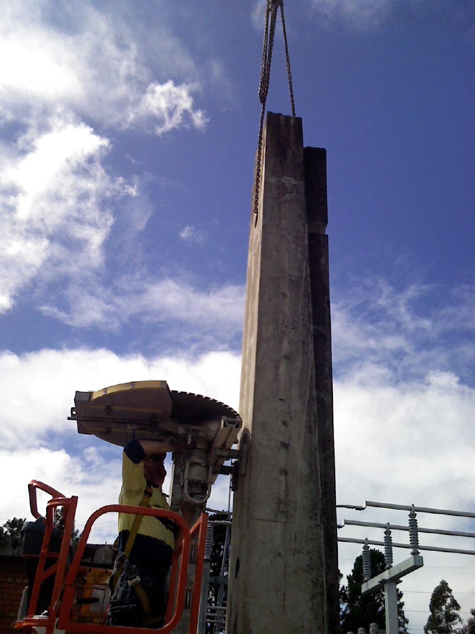 Arrow Concrete Cutting | general contractor | 13/27 Morton St, Chinderah NSW 2487, Australia | 0413871174 OR +61 413 871 174
