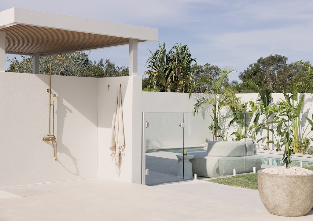 Solace Stays | 47 Phillip Dr, South West Rocks NSW 2431, Australia | Phone: (02) 6566 6666 Solace Stays | 47 Phillip Dr, South West Rocks NSW 2431, Australia | Phone: (02) 6566 6666