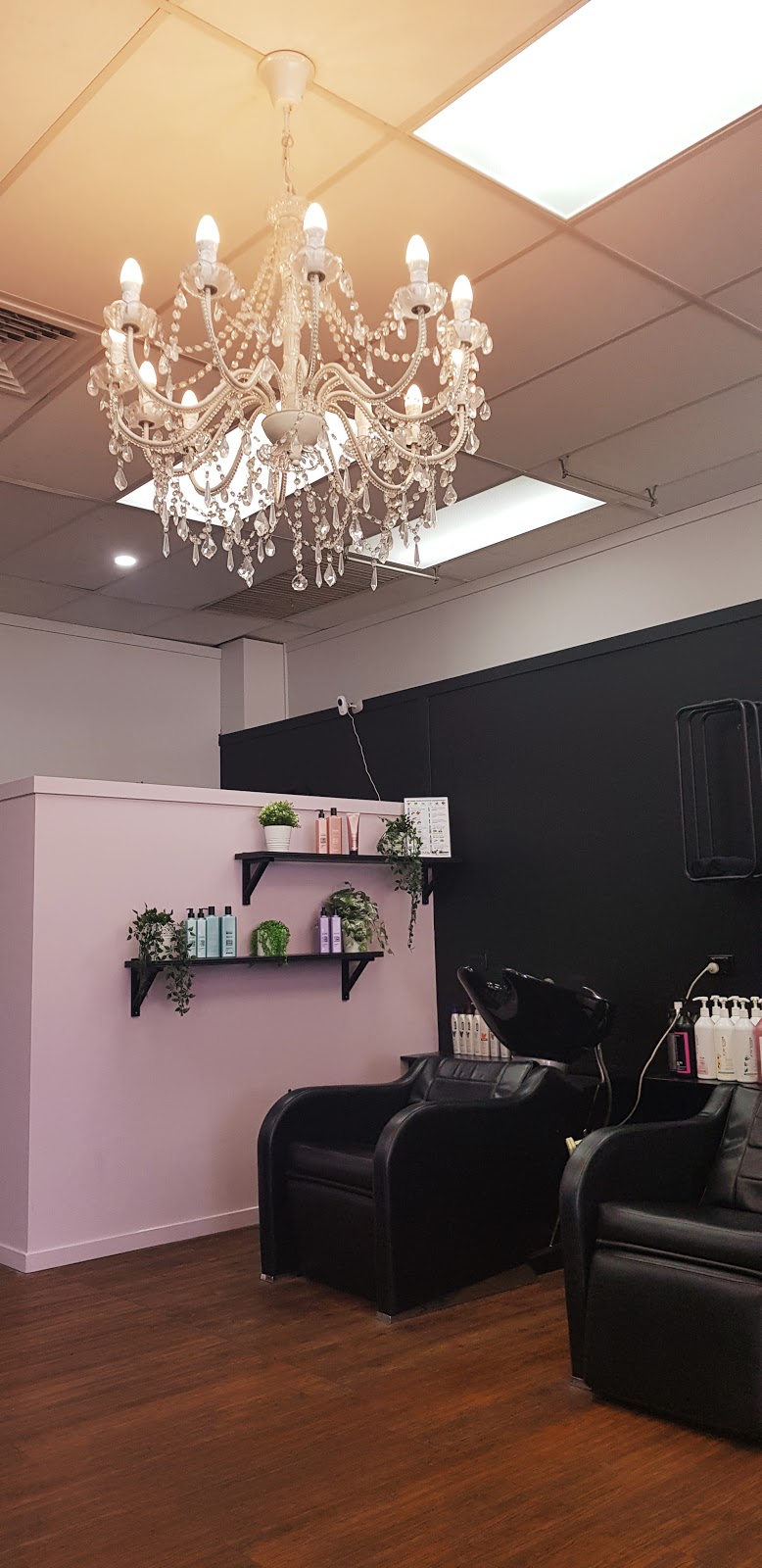 Rebhorne Hair Studio | hair care | 2/127 Sutton St, Redcliffe QLD 4020, Australia | 0732837757 OR +61 7 3283 7757