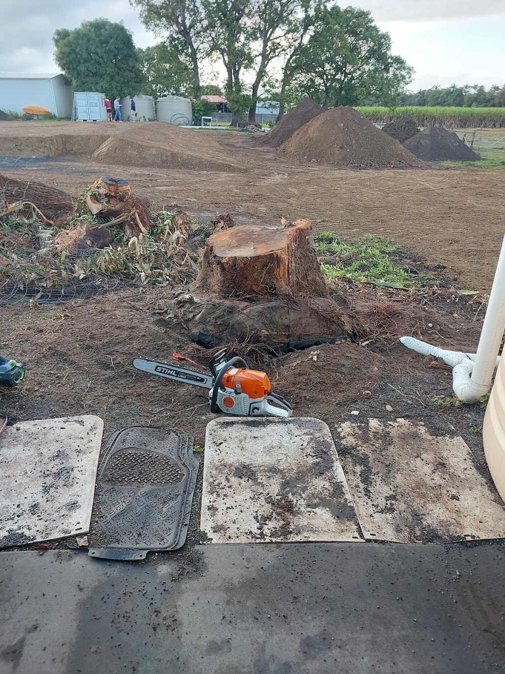 Axemen Stumpgrinding & Lawn Care | 37 McIntyre St, East Mackay QLD 4740, Australia | Phone: 0488 931 506