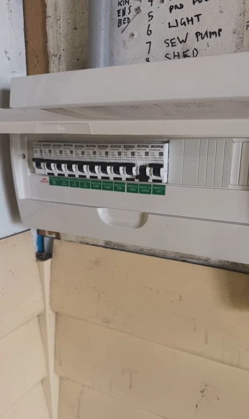 Nvision Electrical | 26 Gunbower Cres, Botanic Ridge VIC 3977, Australia | Phone: 0477 180 575