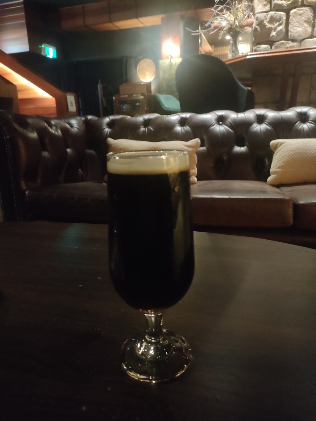 Two Doctors Whiskey Tavern | 1 Sublime Point Rd, Leura NSW 2780, Australia | Phone: (02) 4785 0000