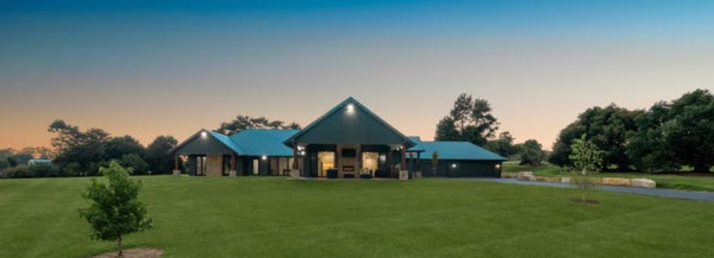 BUILTFORM AU | 48 Clark St, Clifton QLD 4361, Australia | Phone: 0432 333 840