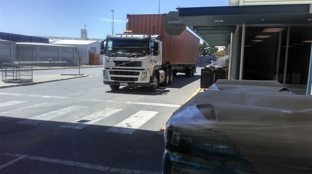 QUBE logistics |  | 1 Coghlan Rd, Outer Harbor SA 5018, Australia | 0882480655 OR +61 8 8248 0655