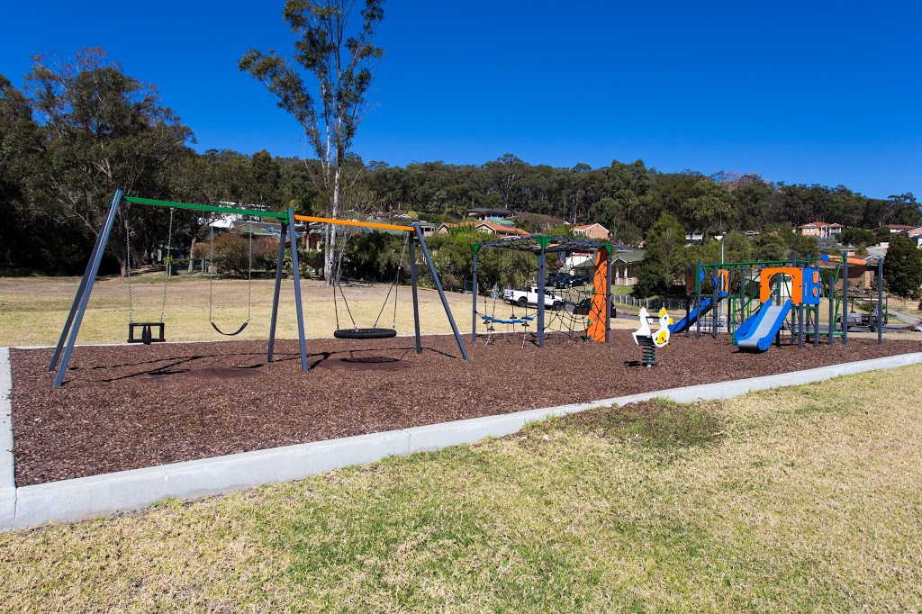 Forest Lake Estate Playground | 30 Burrawang Blvd, Toronto NSW 2283, Australia | Phone: (02) 4921 0333