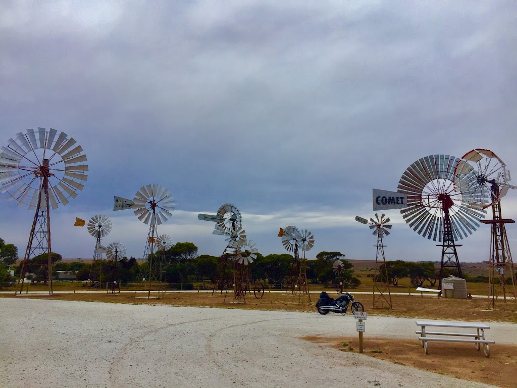 Ampol Foodary Penong | Eyre Hwy, Penong SA 5690, Australia | Phone: (08) 8625 1012