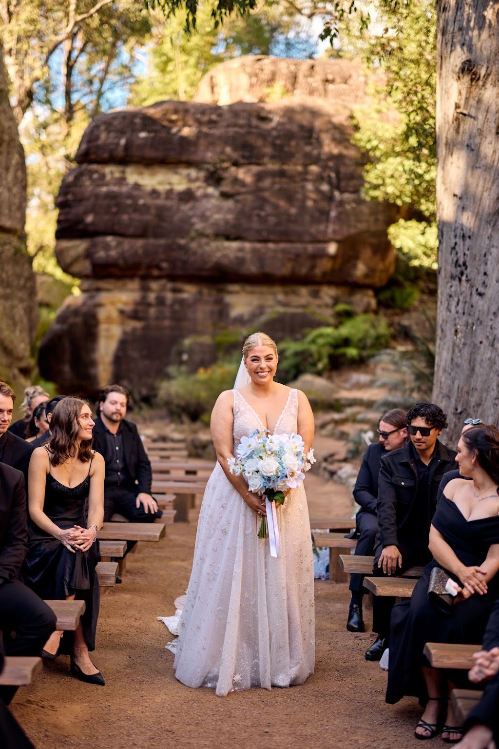 Burford’s Blooms | 16 Bethany Cct, Jordan Springs NSW 2747, Australia | Phone: 0429 278 863