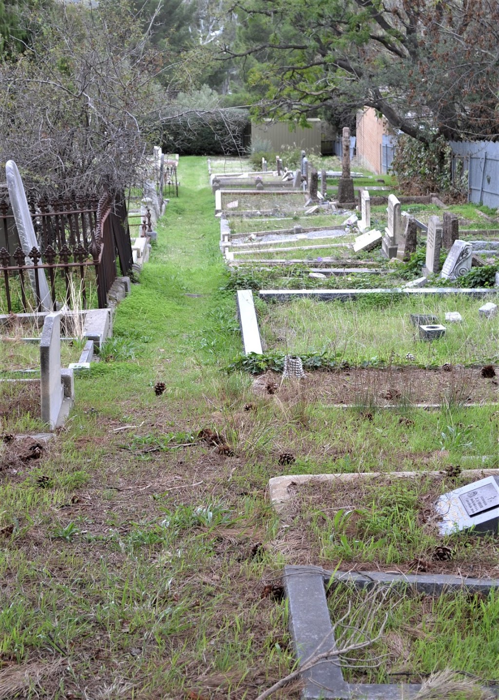 Mitcham Anglican Cemetery | Blythewood Rd, Torrens Park SA 5062, Australia