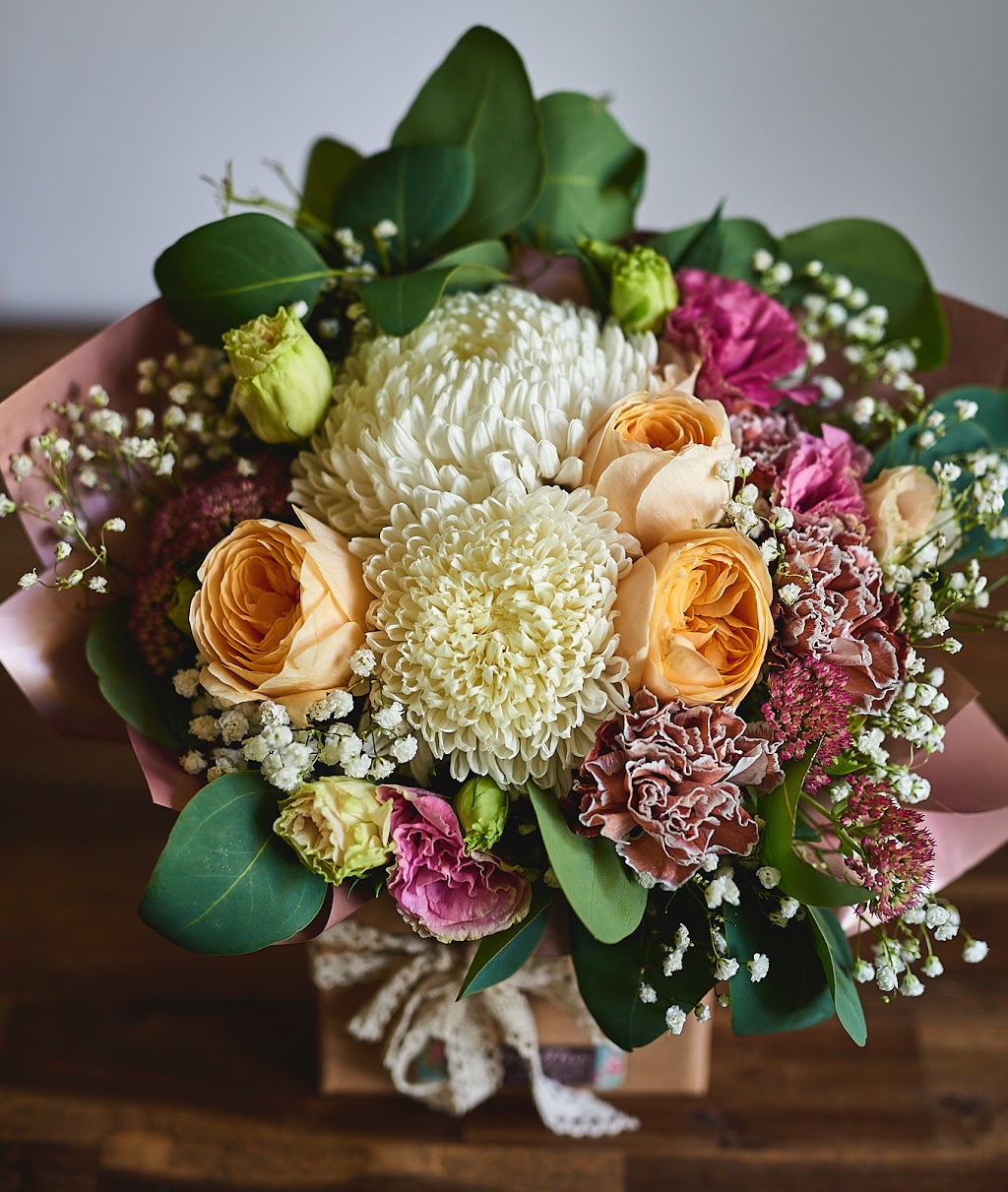 Nuellie De Fleur | florist | 3 Corby Cl, Telina QLD 4680, Australia | 0749792000 OR +61 7 4979 2000