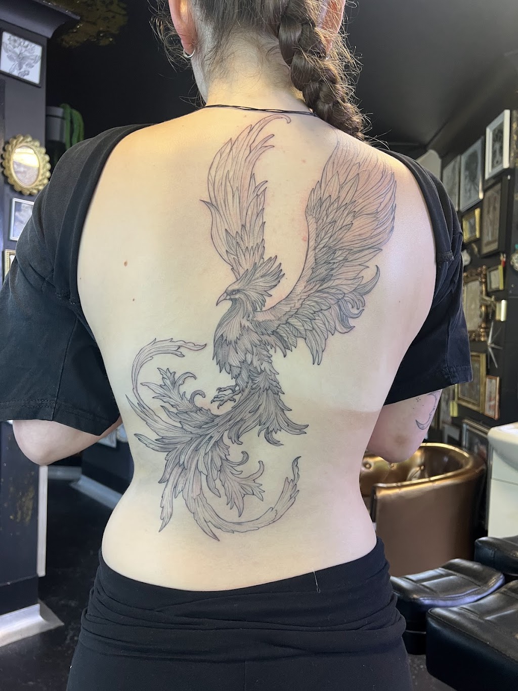 Spider garden tattoo studio | 28 Canopus Cl, Marmong Point NSW 2284, Australia | Phone: 0420 569 845