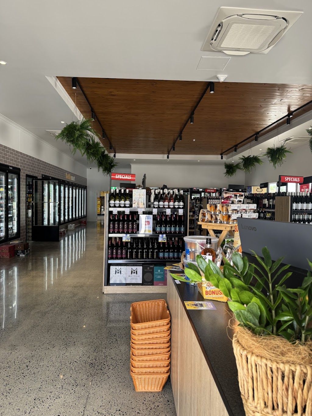 Bottlemart Walloon | 1 Queen St, Walloon QLD 4306, Australia | Phone: (07) 5464 5163