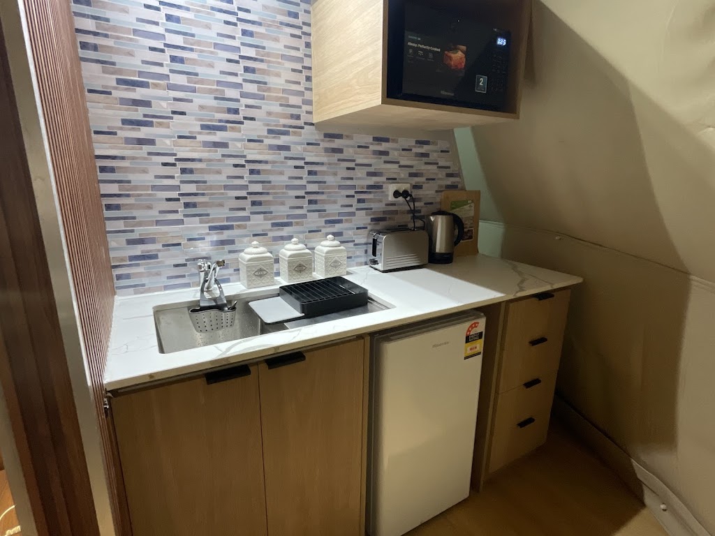 One Life Glamping Park | 60 Whitelaw Ct, Rawson VIC 3825, Australia | Phone: 0449 002 092